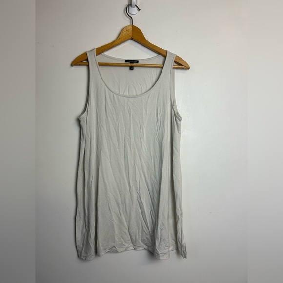 Eileen Fisher Top Blouse Light Gray Stretch Sleeveless Minimalist Size M comfy - Picture 1 of 11